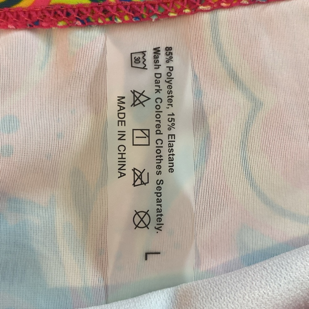 Size large colorful bikini  underwire top light cups - Picture 4 of 8